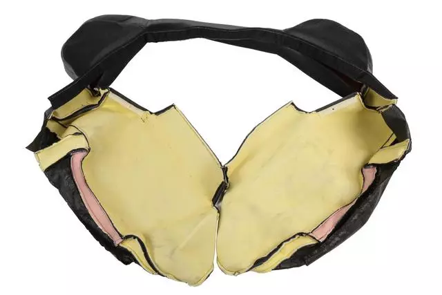 Ebony Rear Seat Back Trim Cover - GM (19293253)