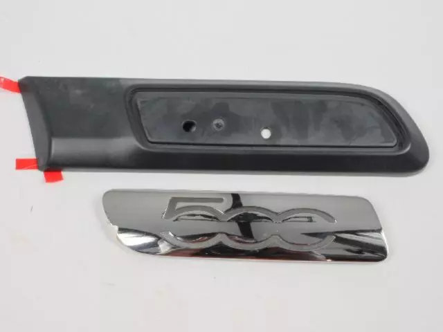Body Side Molding, Right - Mopar (1RZ68TZZAC)