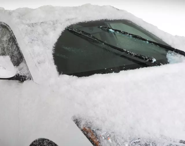 Windshield Washer Fluid Heater - Hyundai (2WF58-AQ100)