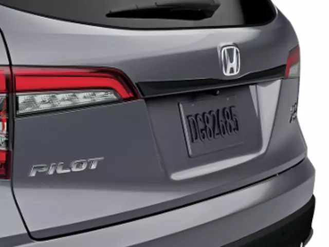 8F52TG7100A - Exterior: Tailgate Trim - Gloss Black for Honda: Pilot Image