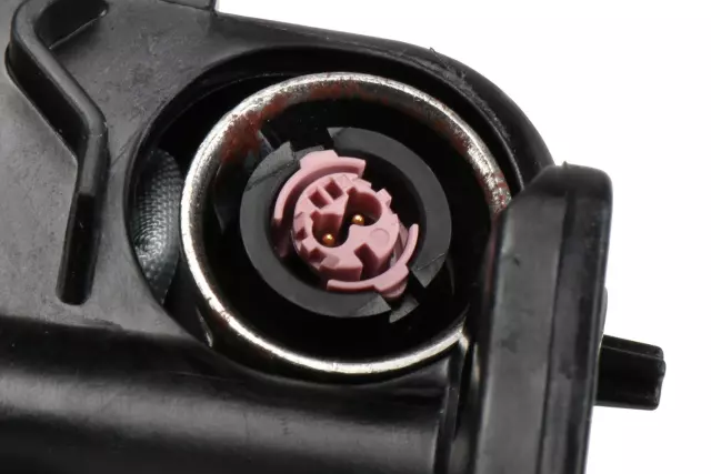 84271139 - : Knee Air Bag for Cadillac: XTS Image