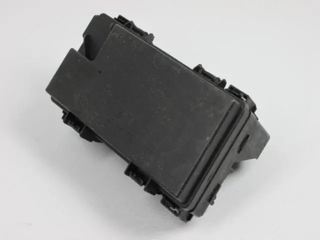 4692335AI - : Fuse &amp; Relay Box for Mopar Image