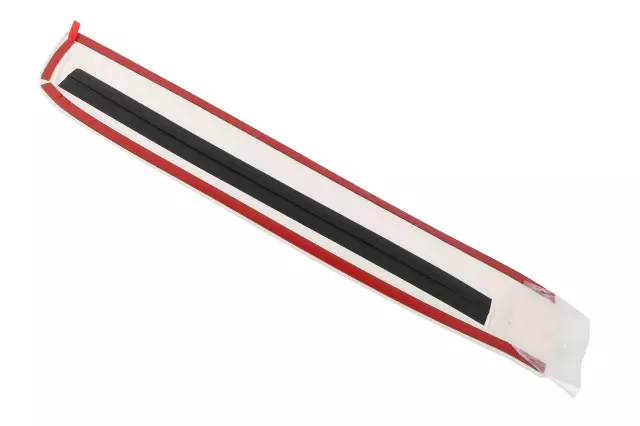 25991824 - Body: Body Side Molding for GMC: Yukon Image