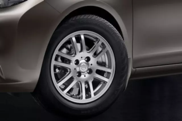 Wheel Lug Nut - Nissan (40224-6LW0A)