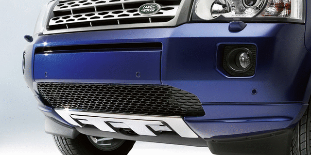 VPLFT0004 - Exterior: 2008-2015 Land Rover LR2 Front Lower Stainless Steel Undershield for Land Rover: LR2 Image