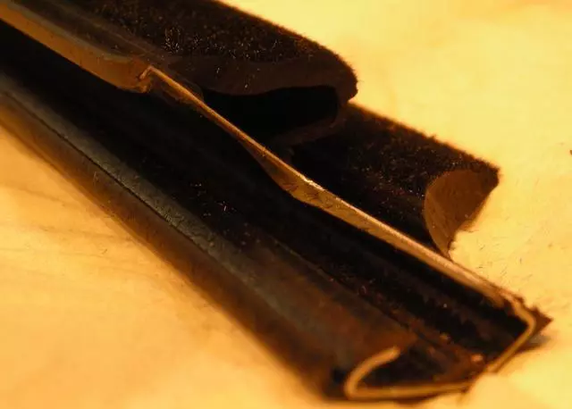 Belt Molding - Toyota (7572006060)