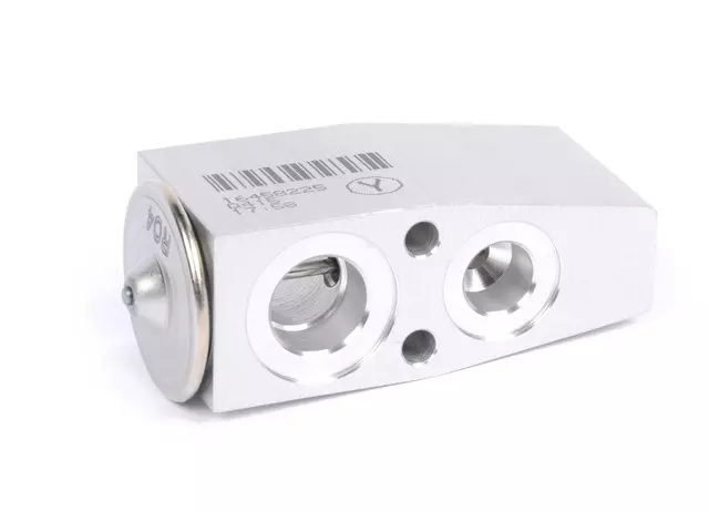 1551330 - HVAC: ACDelcoâ„¢ Expansion Valve for GM Image