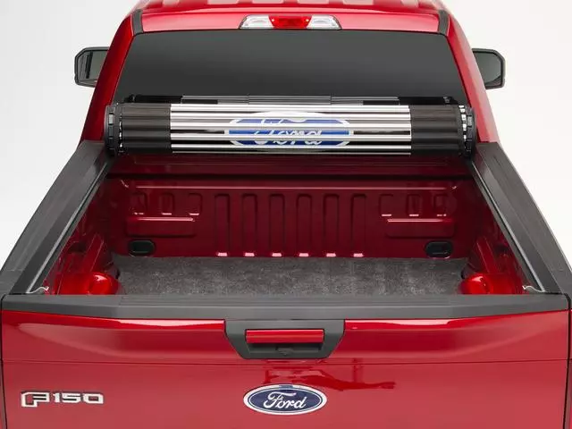 VGL3Z99501A42CA - Exterior: Tonneau Cover - Hard Roll Up - For 6.5 Bed for Ford Image