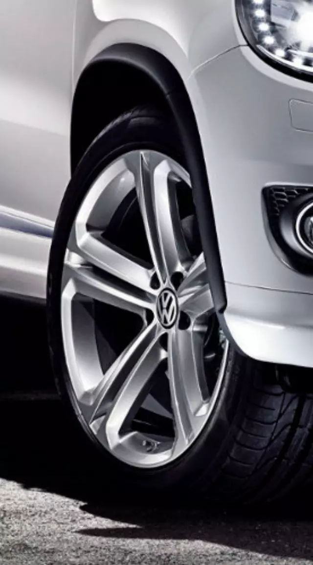 5N0071681041 - Exterior: Fender Flares - Factory Look for Volkswagen Image
