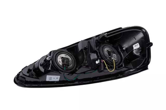 Passenger Side Headlamp Assembly - GM (25851403)
