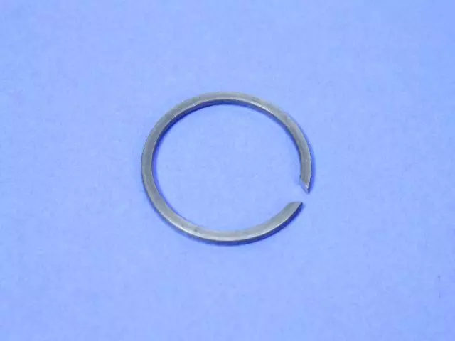 4800270AA - 42RLE; 4-Speed; Automatic Transmission: Output Shaft Snap Ring for Chrysler: 300 | Dodge: Challenger, Charger, Magnum, Nitro | Jeep: Liberty, Wrangler Image