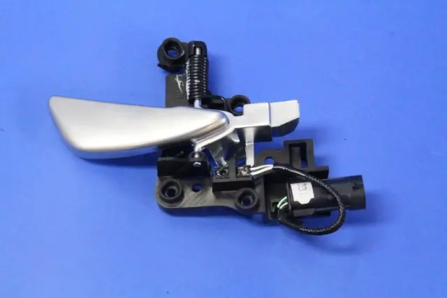 Handle, Inside - Mopar (05043034AA)