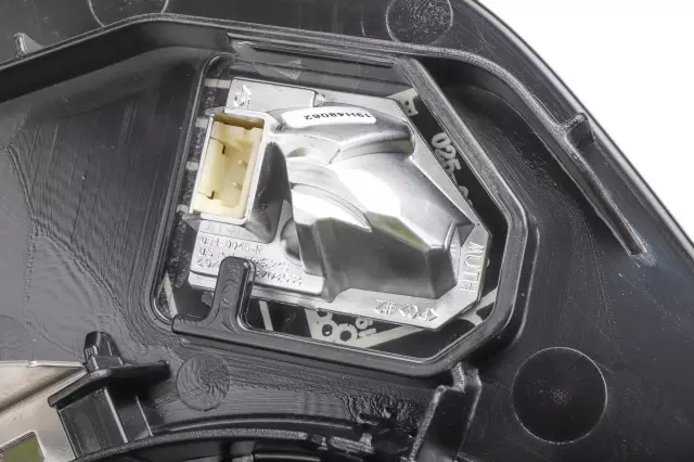 42725560 - : Passenger Side Door Mirror with Glass and Backing Plate for Chevrolet: Trailblazer Image