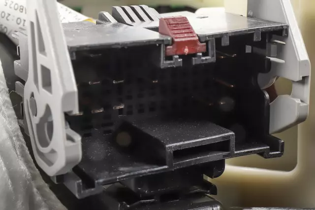 84354304 - Body: Door Trim Panel for Chevrolet: Silverado 1500, Silverado 2500 HD, Silverado 3500 HD | GMC: Sierra 1500, Sierra 2500 HD, Sierra 3500 HD Image