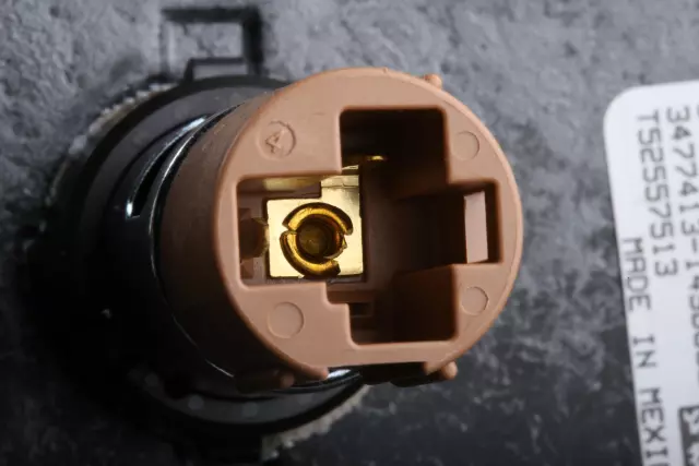 Rear Panel - GM (84105147)