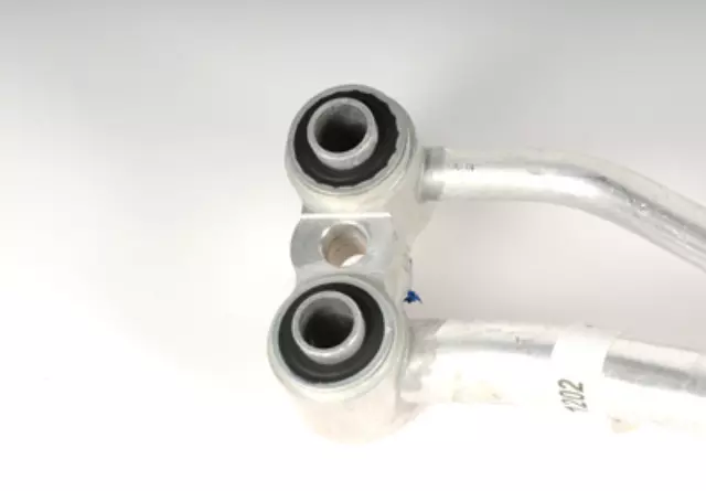 Air Conditioning Compressor and Condenser Hose Assembly - ACDelco (15131202)