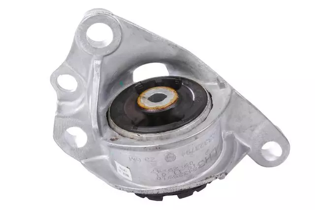 Rear Driver Side Axle Bracket - GM (84325910)