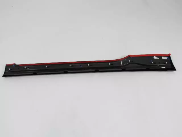 Sill Cladding, Right - Mopar (1SH14TZZAE)