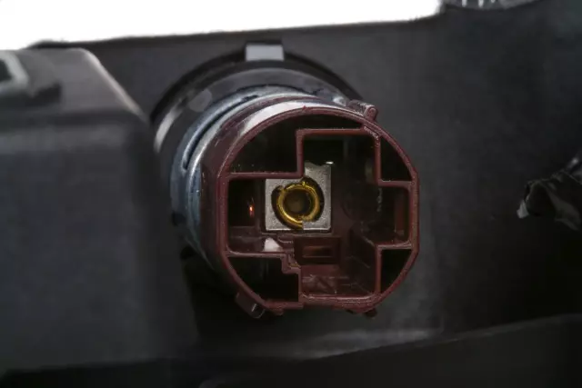 23146032 - Body: Center Console for GM Image