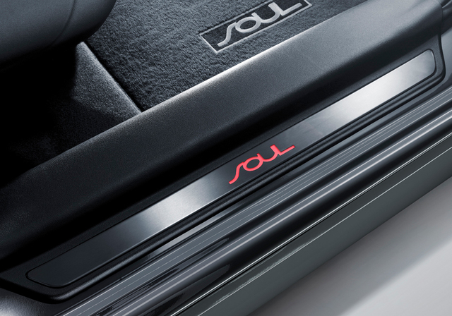 2K069ADU00 - Exterior: Door Sill Plates - Illuminated for Kia: Soul Image