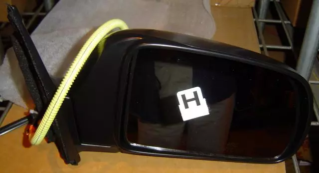 1998-2003 Toyota Sienna - Mirror Assembly Right - Toyota (87910-08061)