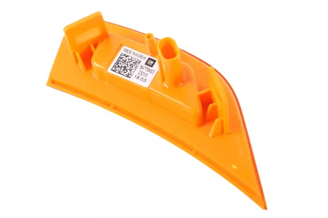 84776453 - : Side Marker Lamp for Cadillac: Escalade, Escalade ESV | Chevrolet: Suburban, Tahoe | GMC: Yukon, Yukon XL Image