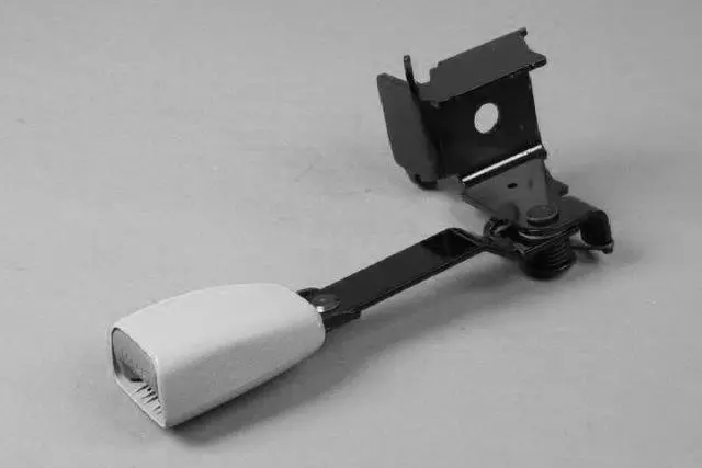 Rear Inner Seat Belt, Right - Mopar (0XV781DAAC)