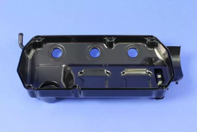 MD348338 - Engine: Valve Cover for Chrysler: Sebring Image