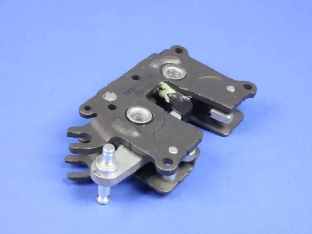 Seat Latch, Right - Mopar (5139664AA)