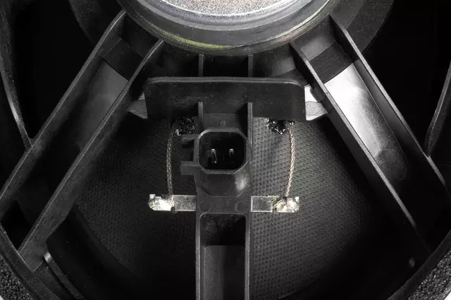 22753371 - Body: Front Dr Speaker for Chevrolet: Silverado 1500, Silverado 1500 LD, Silverado 2500 HD, Silverado 3500 HD, Suburban, Tahoe | GMC: Sierra 1500, Sierra 1500 Limited, Sierra 2500 HD, Sierra 3500 HD, Yukon, Yukon XL Image