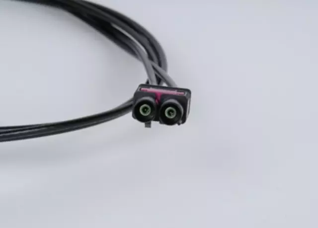 19118727 - : AM/FM Radio, Mobile Telephone, and GPS Navigation Antenna Cable for GM Image