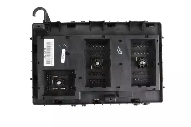 23220935 - : Engine Wiring Harness Junction Block for GM Image