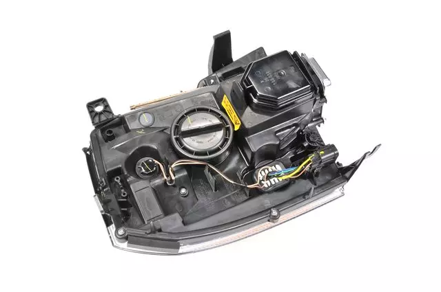 19352127 - : Part# 19352127 Driver Side Headlamp Assembly for GM Image