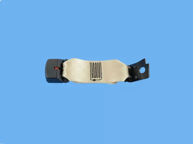 Rear Seat Buckle - Alfa Romeo (6EM57U55AA)