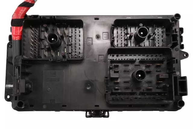 84400046 - : 2018-2019 Cadillac XTS - Front Compartment Fuse Block for GM Image