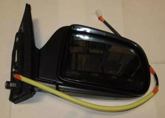 8791008041 - Body: Mirror Assembly Right for Toyota: Sienna Image