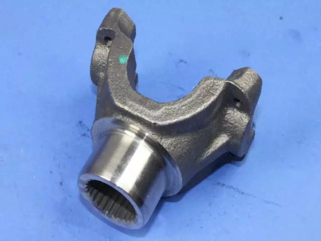 Axle Yoke - Mopar (83503388)