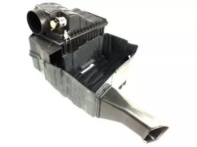 1C3Z9600AA - Engine: Air Cleaner Assembly for Ford: Excursion, F-250 Super Duty, F-350 Super Duty, F-450 Super Duty, F-550 Super Duty Image