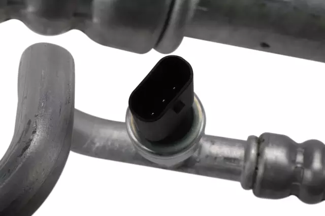 84911259 - HVAC: Pressure Hose for GM Image