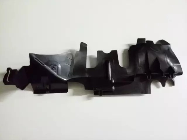 3C8121284B - Body: Air Baffle for Volkswagen Image