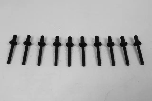 Pop Rivet - Mopar (68202196AA)