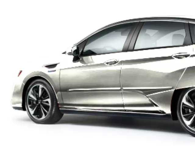 8P05TRT190 - Body: Body Side Moldings - Platinum White Pearl for Honda: Clarity Image