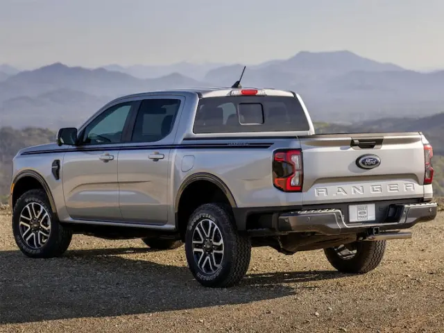 VR1WZ6320000B - Exterior: Tri-Bar Stripes for Ford Image