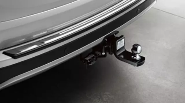 PZQ6442098 - : Tow Hitch, Kit for Toyota: RAV4 Image