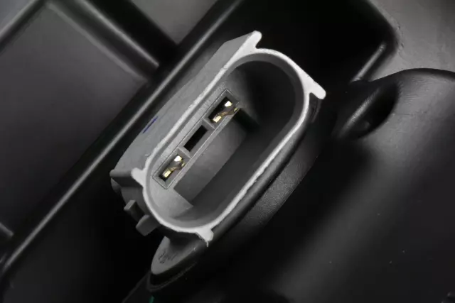 Passenger Side Headlamp - GM (84364824)