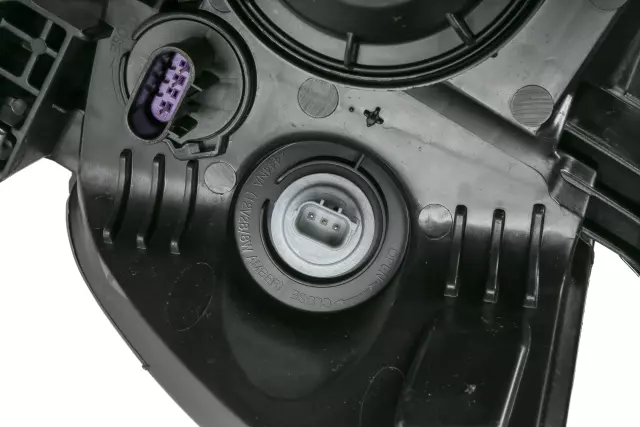 Passenger Side Headlamp Assembly - GM (42390434)