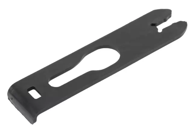 15734237 - Electrical: Retainer for Chevrolet: S10 | GMC: Jimmy, Sonoma | Oldsmobile: Bravada Image