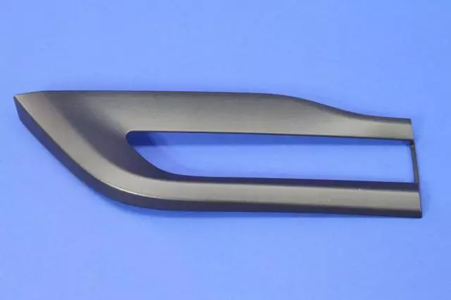 Tail Lamp Bezel Kit, Right - Mopar (68219800AC)