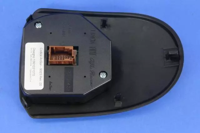 5SH39JXWAA - Interior Trim: Transmission Shifter for Alfa Romeo Image