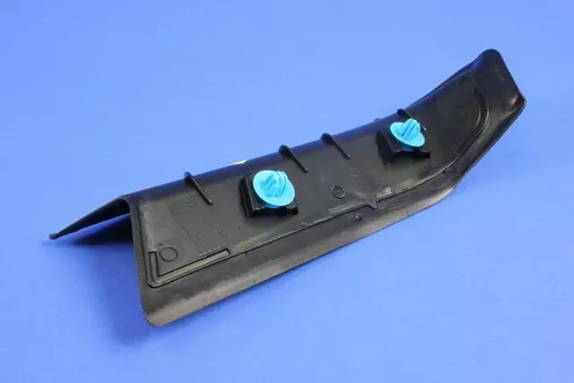 Tail Lamp Close Out, Right - Mopar (68195636AC)